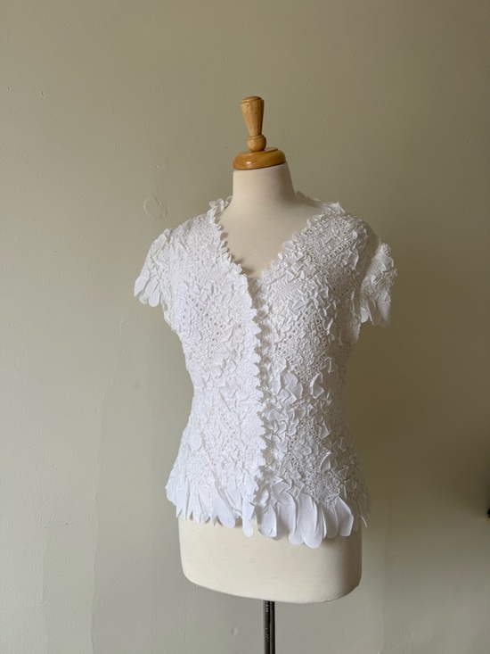 Tops - Alison Sheri Textured Lace Appliqué Top White Floral